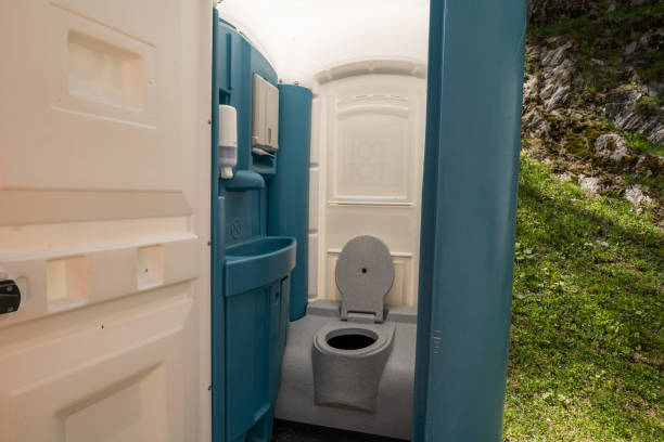 Best Portable bathroom rental  in Eming Island, FL